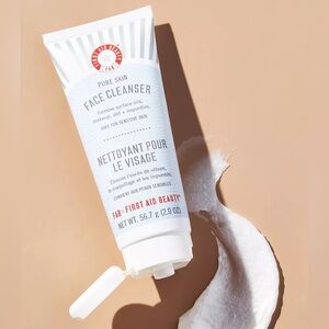 First Aid Beauty Pure Skin Face Cleanser Mini